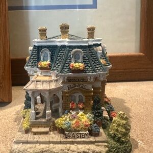 BERGMAN'S CLOCK SHOP: Liberty square miniature house